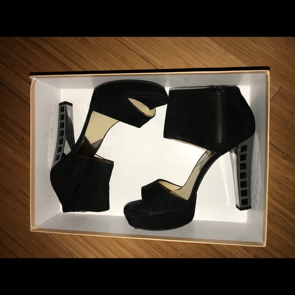 MICHAEL KORS Blk-Gem-Silver-Heel Velvet Ankle Cuff - Picture 6 of 11